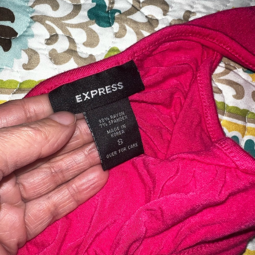Express tank top - Picture 2 of 3